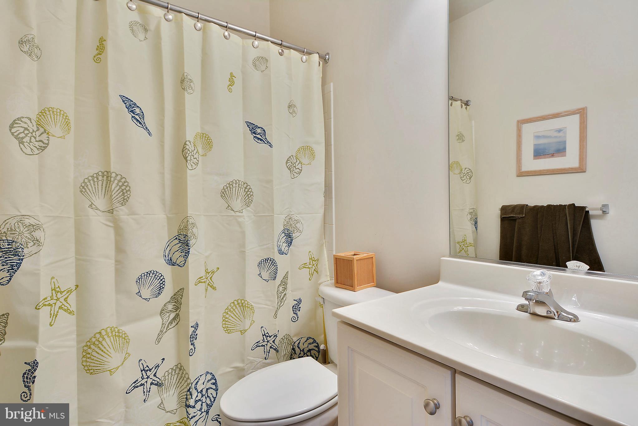 12124 Cypress Spring Road Clarksburg, MD 20871 - Photo 29 of 30 Full Bathroom 3