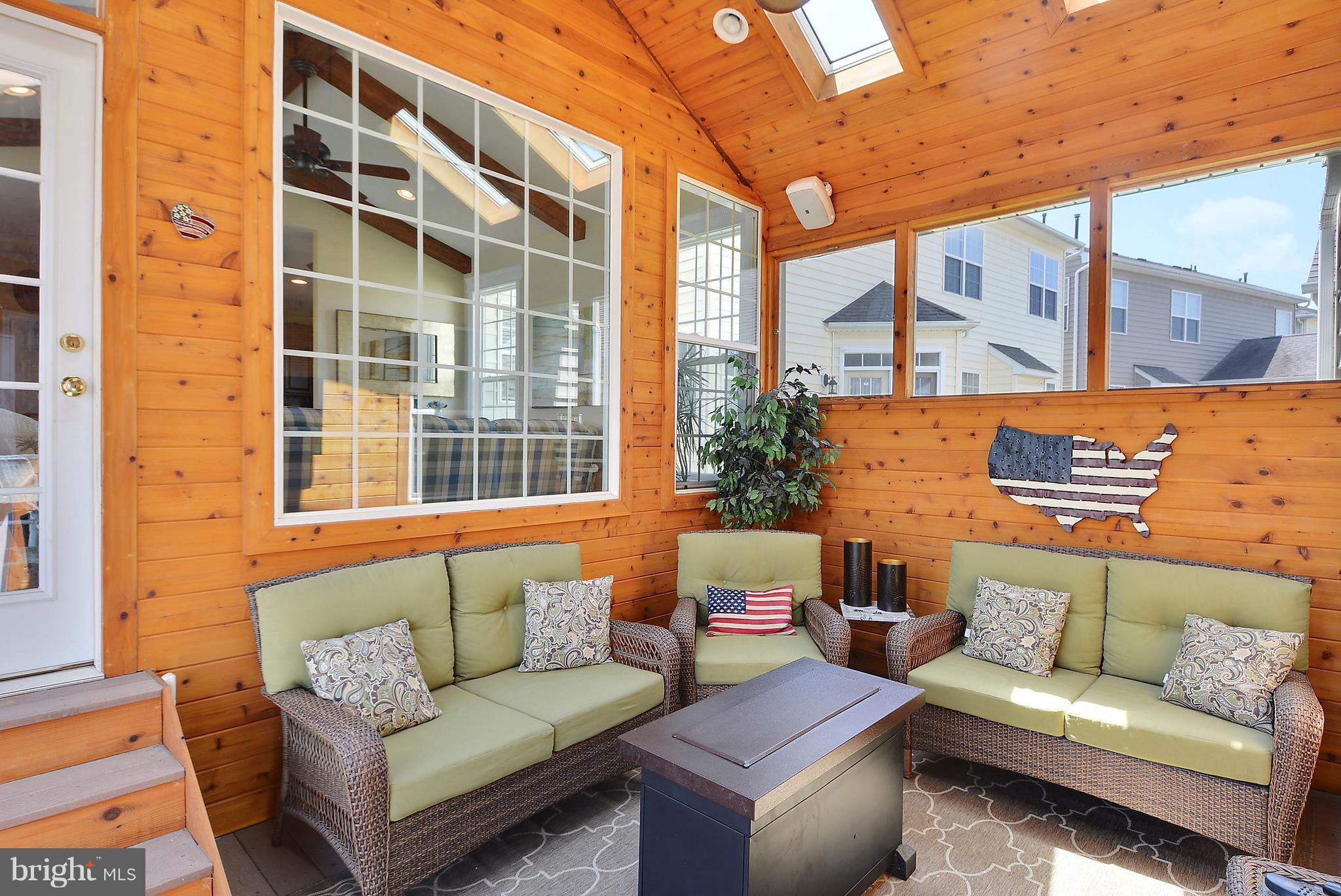 12124 Cypress Spring Road Clarksburg, MD 20871 - Photo 10 of 30 I love Flexible spaces for hanging or entertaining