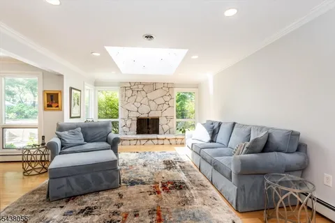 $1,250,000 | 83 Brookside Terrace, North Caldwell, NJ 07006