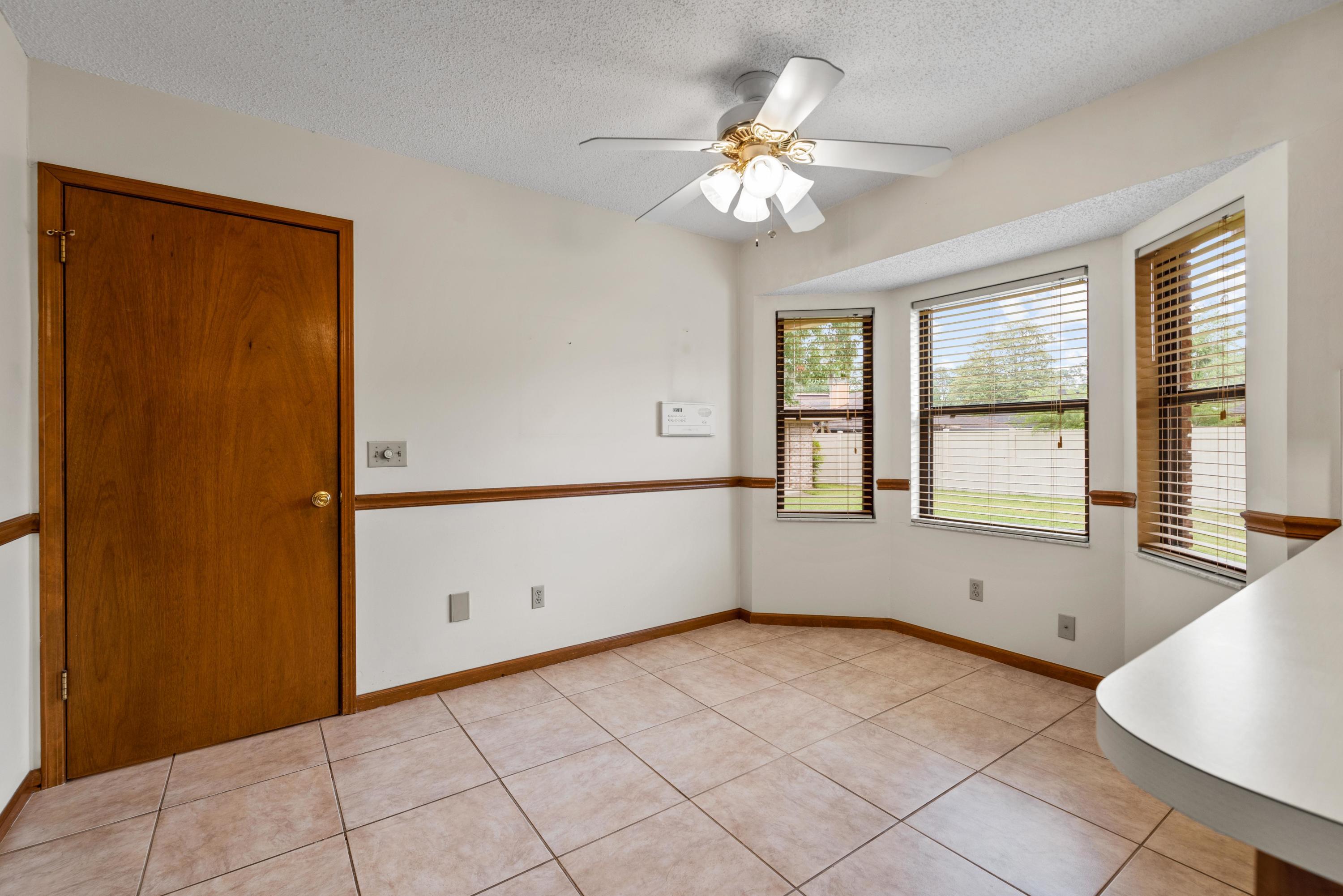 5530 Swamp Fox Road Jacksonville, FL 32210 - Photo 14 of 31 5530 Swamp Fox Rd-14