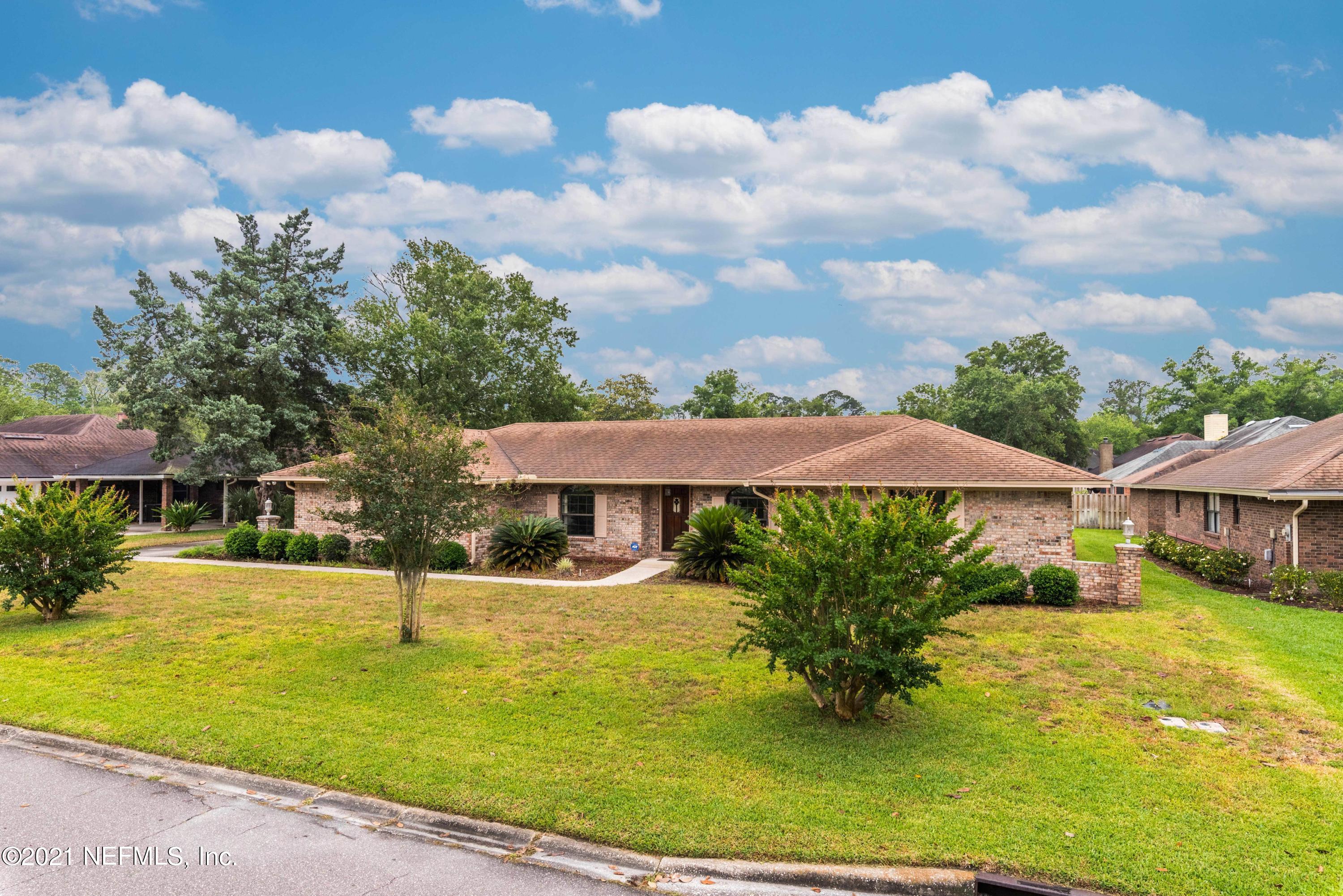 5530 Swamp Fox Road Jacksonville, FL 32210 - Photo 3 of 31 5530 Swamp Fox Rd-3
