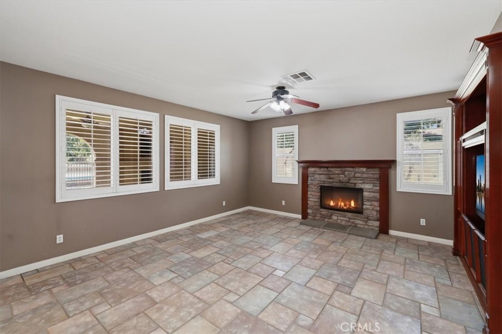 17731 Glen Hollow Way Riverside, CA 92504 - Photo 19 of 66