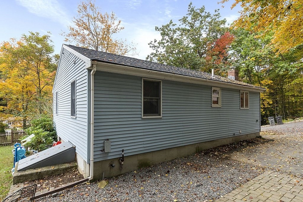 21 Glen Road Gardner, MA 01440 - Photo 6 of 35 Gallery Image 6