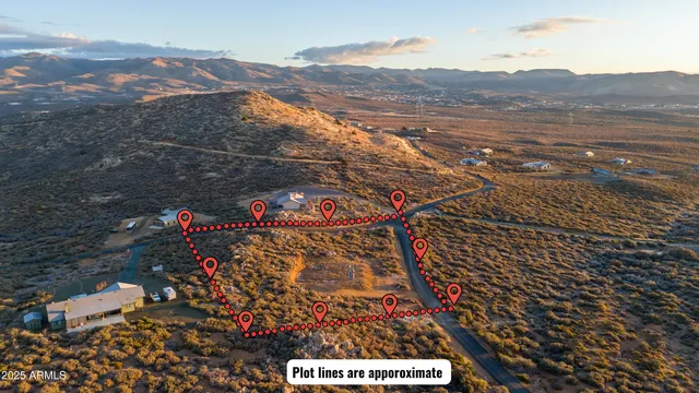 $949,000 | 750 South Grant Woods Parkway, Dewey, AZ 86327