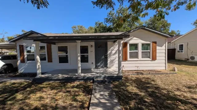 $149,900 | 301 Mirike Drive, White Settlement, TX 76108