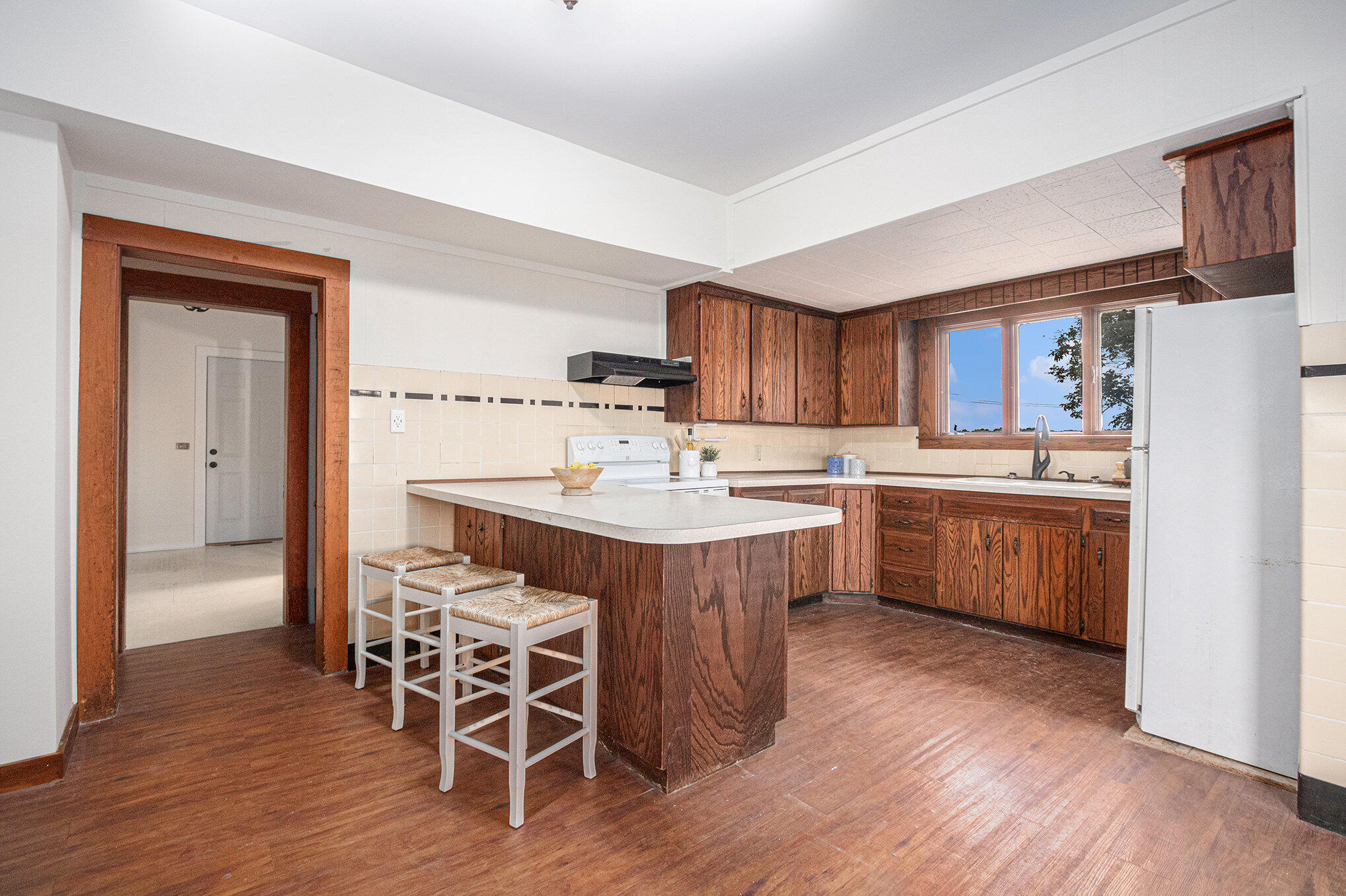 8400 Territorial Road Watervliet, MI 49098 - Photo 15 of 43 Kitchen