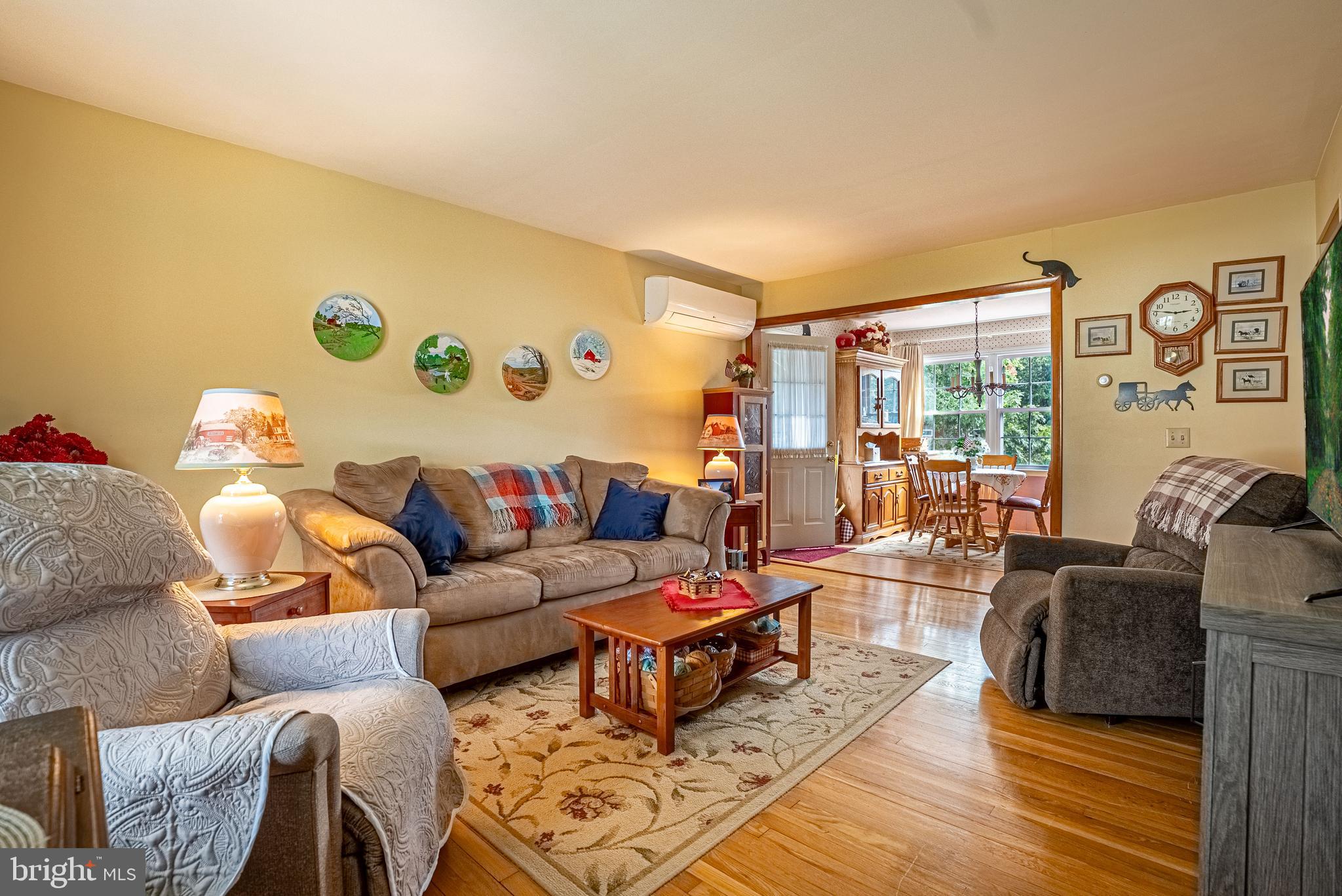 14100 Brant Road Southwest Cumberland, MD 21502 - Photo 8 of 40 a living room with furniture and wooden floor