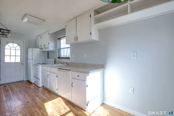 $2,700 | 124 Mayflower Street, West Hartford, CT 06110