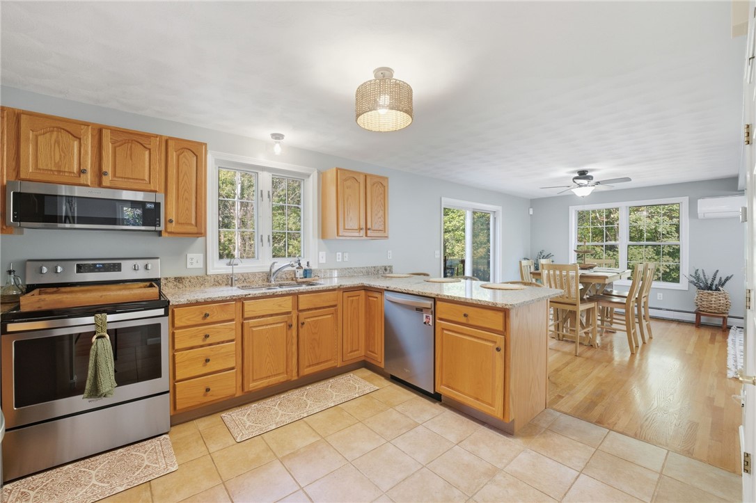 24 Buratti Road Johnston, RI 02919 - Photo 12 of 50 Gallery Image 12