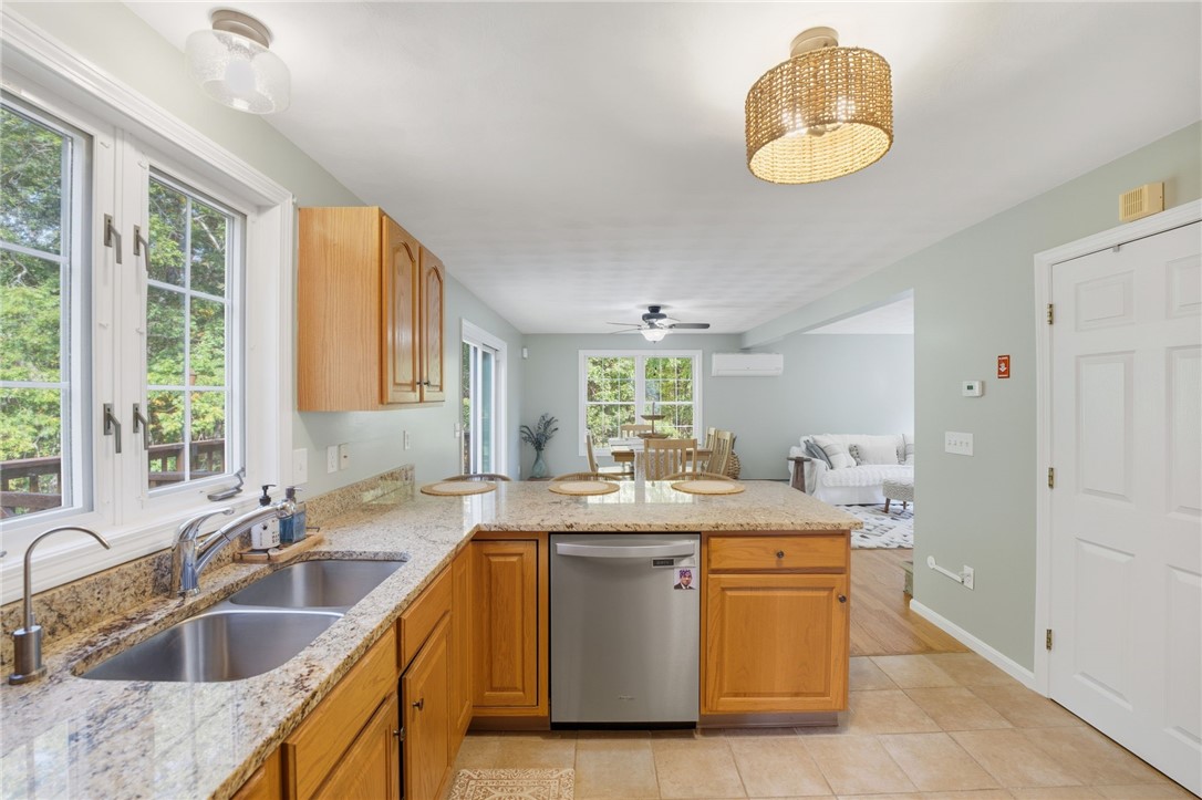 24 Buratti Road Johnston, RI 02919 - Photo 14 of 50 Gallery Image 14
