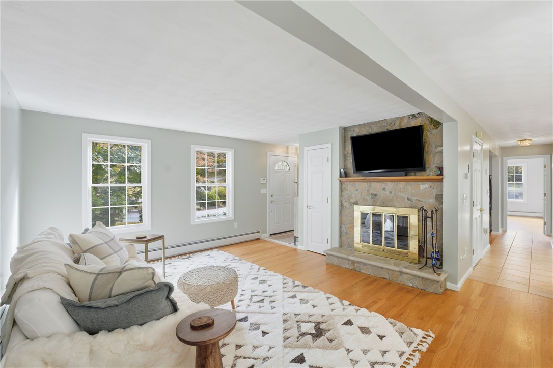24 Buratti Road Johnston, RI 02919 - Photo 3 of 50 Gallery Image 3