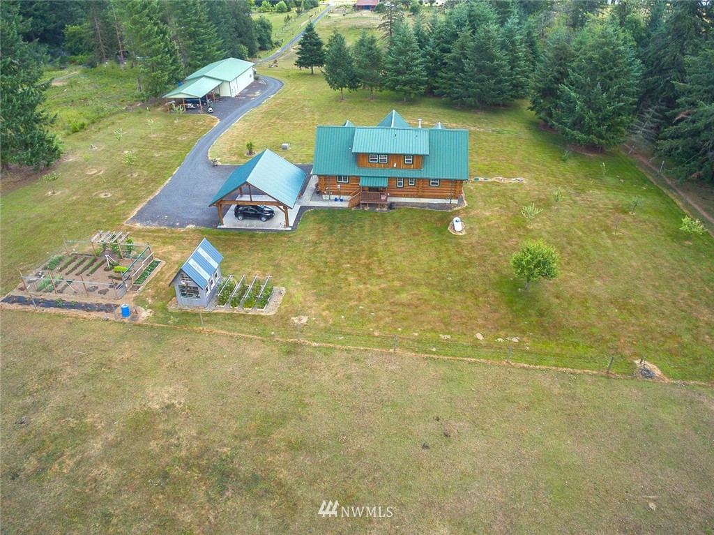 745 Tennessee Road Winlock, WA 98596 - Photo 3 of 25