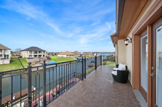 a view of a terrace with sitting area