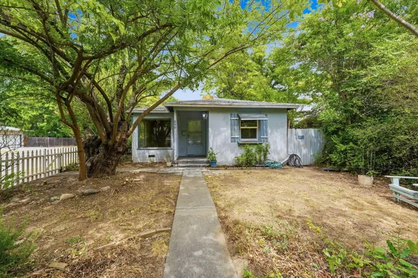 $270,000 | 890 Lincoln Street, Redding, CA 96001