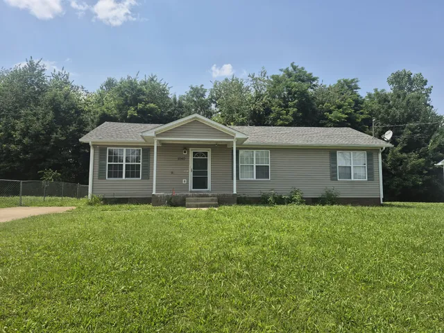 $1,350 | 1040 Bush Avenue, Oak Grove, KY 42262