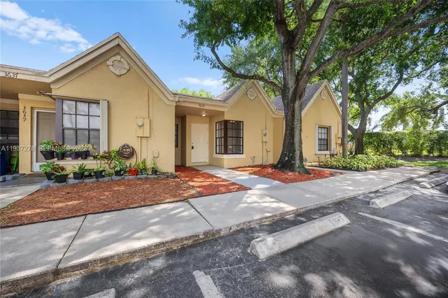 $2,200 | 3639 Northwest 83rd Lane, Sunrise, FL 33351
