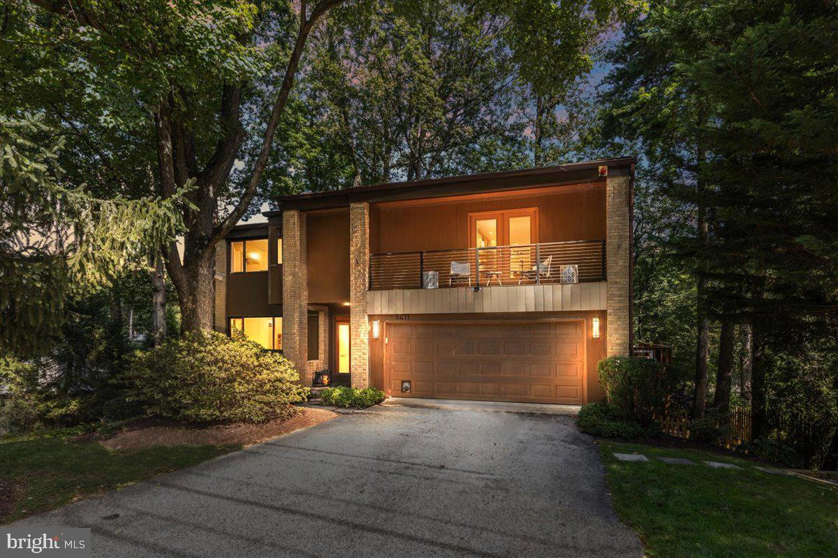 9411 Fernwood Road Bethesda, MD 20817 - Photo 2 of 101 a front view of house with yard