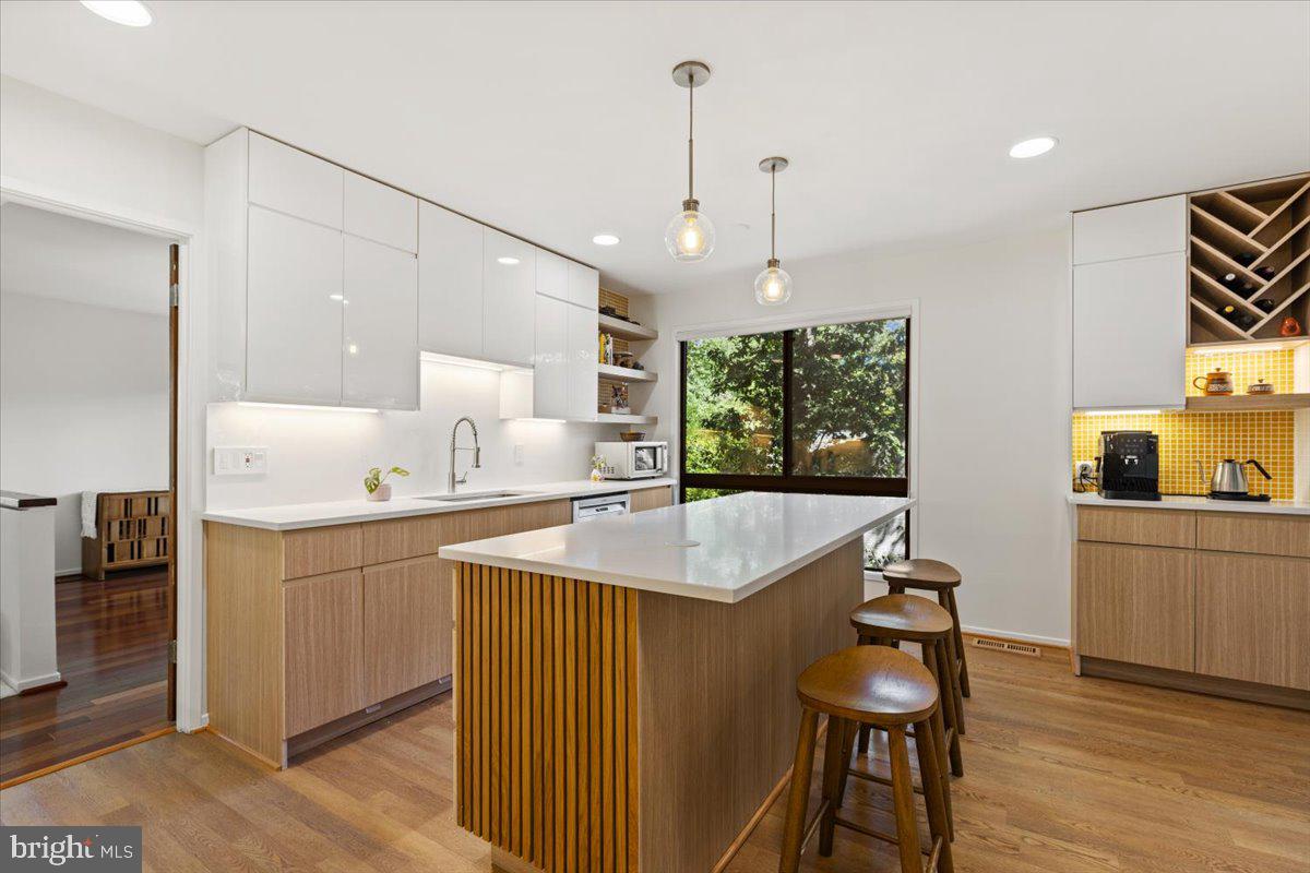 9411 Fernwood Road Bethesda, MD 20817 - Photo 24 of 101