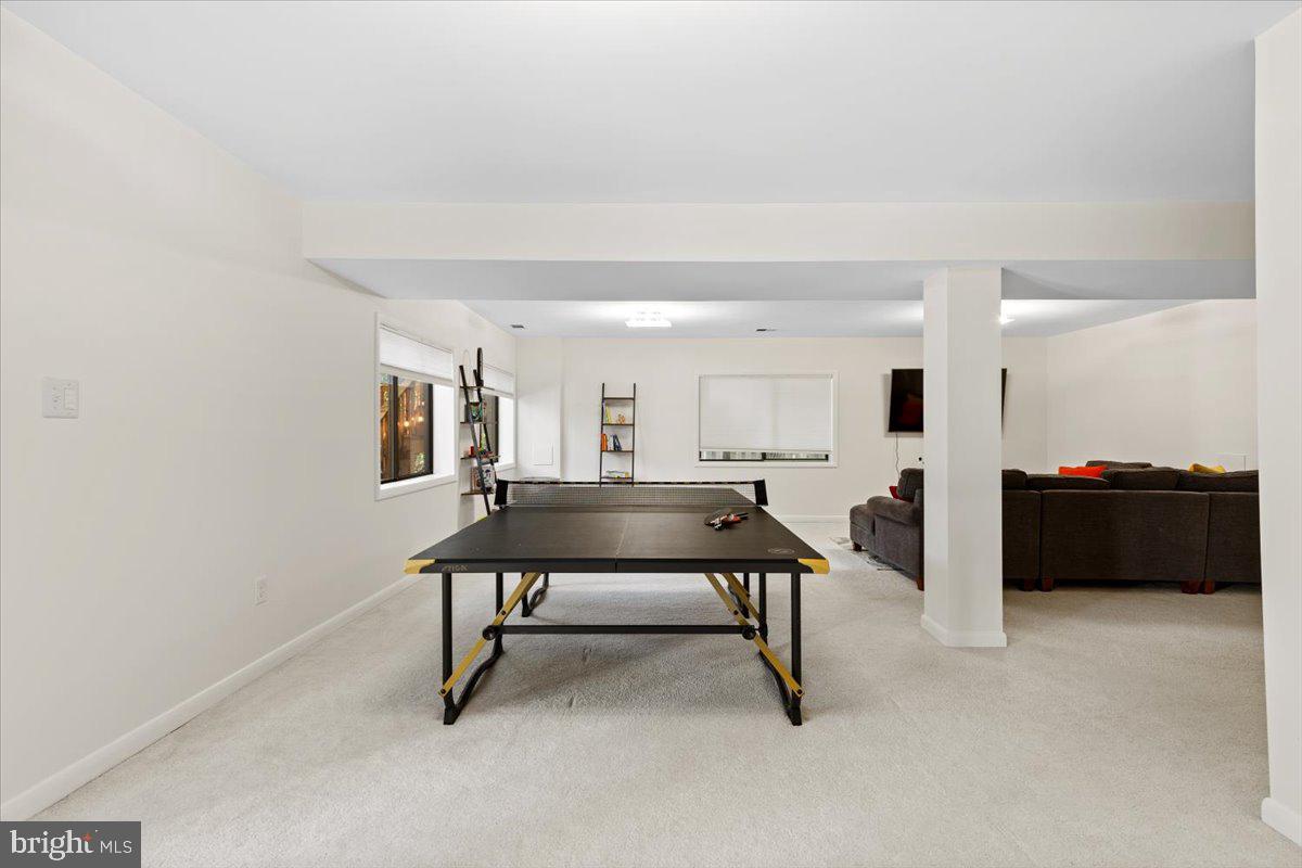 9411 Fernwood Road Bethesda, MD 20817 - Photo 56 of 101