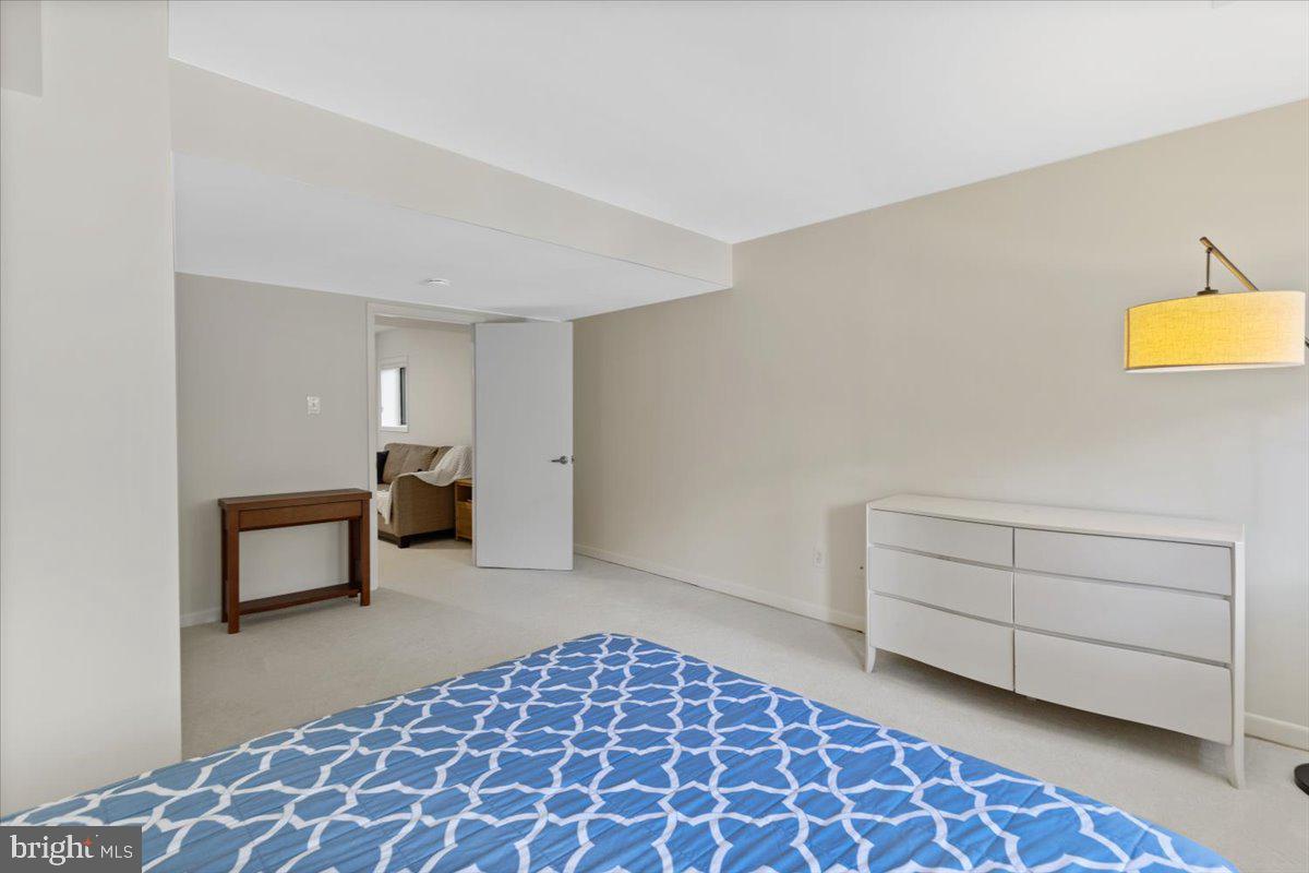 9411 Fernwood Road Bethesda, MD 20817 - Photo 64 of 101