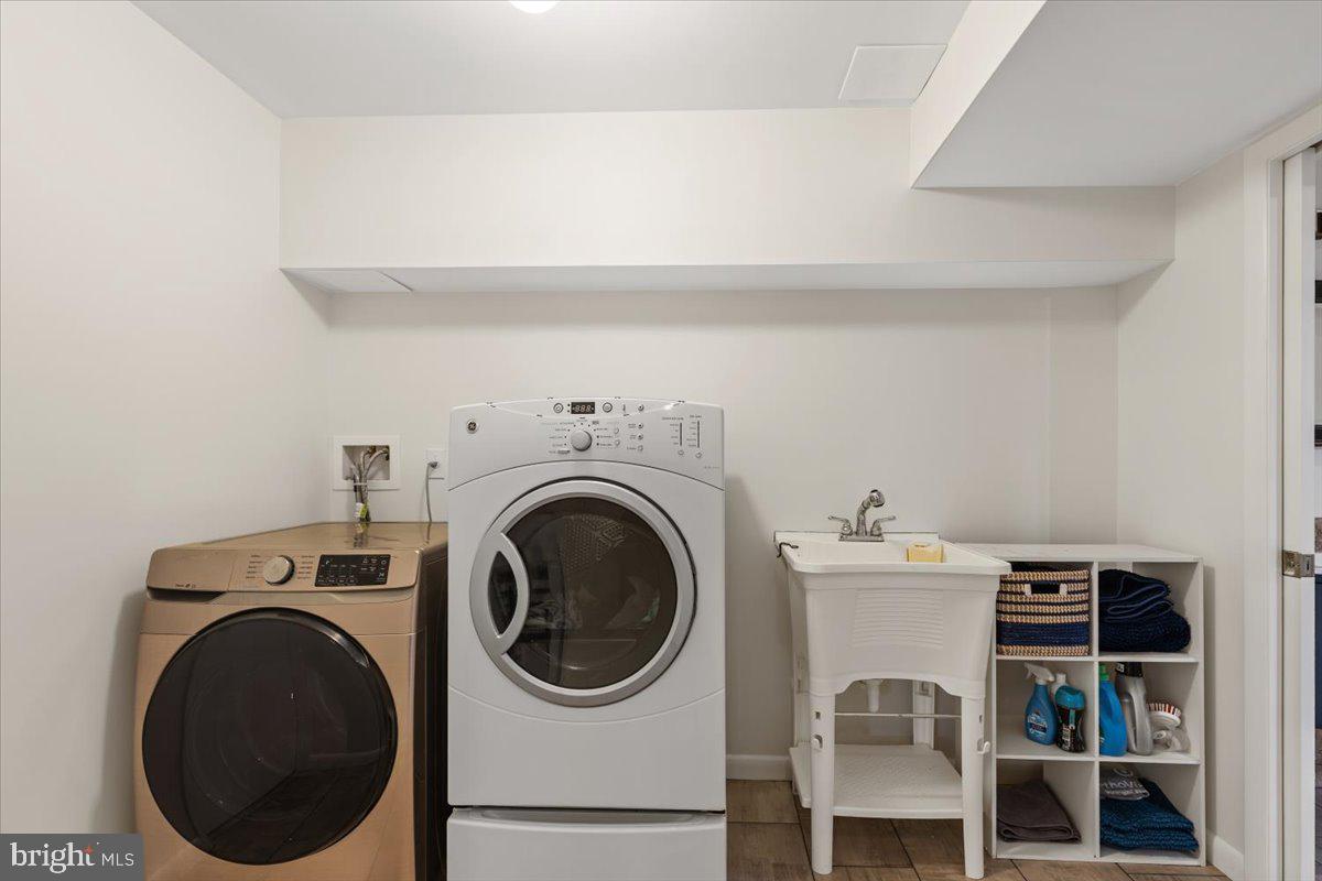 9411 Fernwood Road Bethesda, MD 20817 - Photo 66 of 101