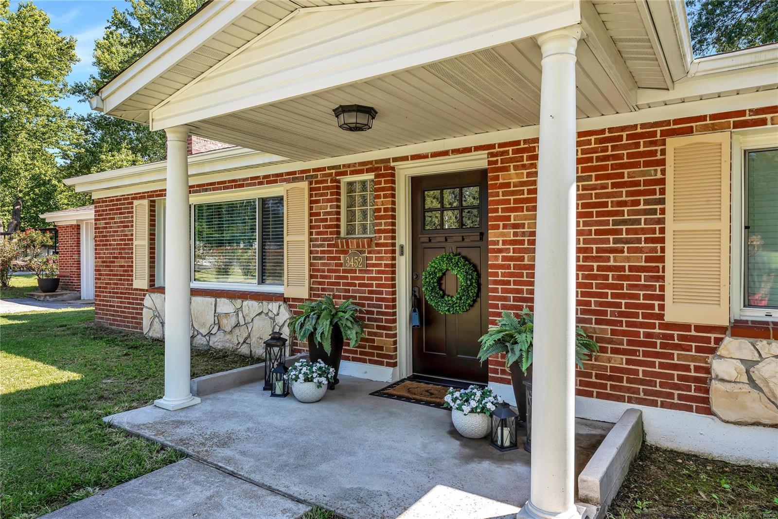 3452 Baumgartner Road St. Louis, MO 63129 - Photo 2 of 26 Gallery Image 2