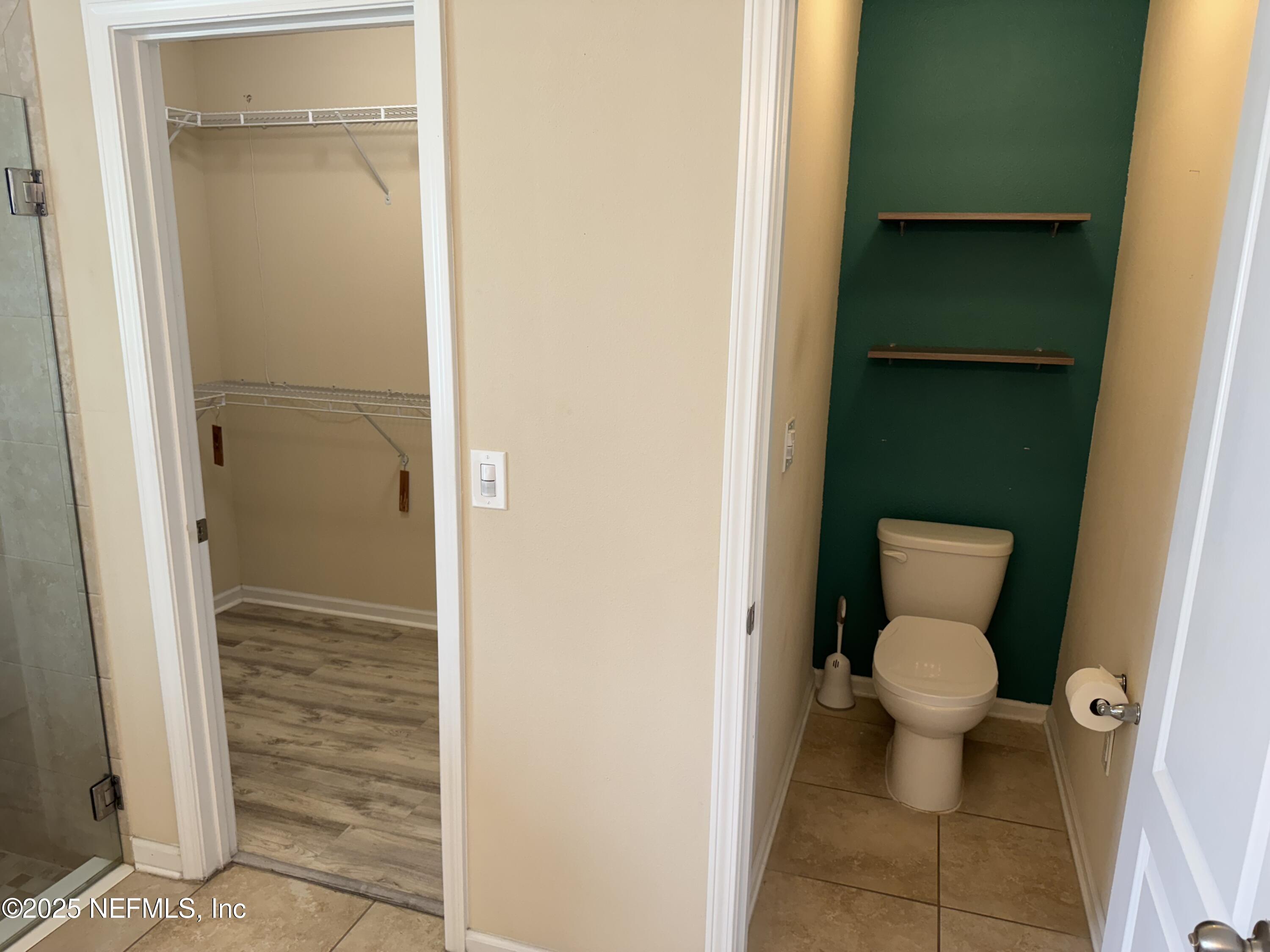 96 Midway Park Drive St. Augustine, FL 32084 - Photo 15 of 31 a bathroom with a toilet