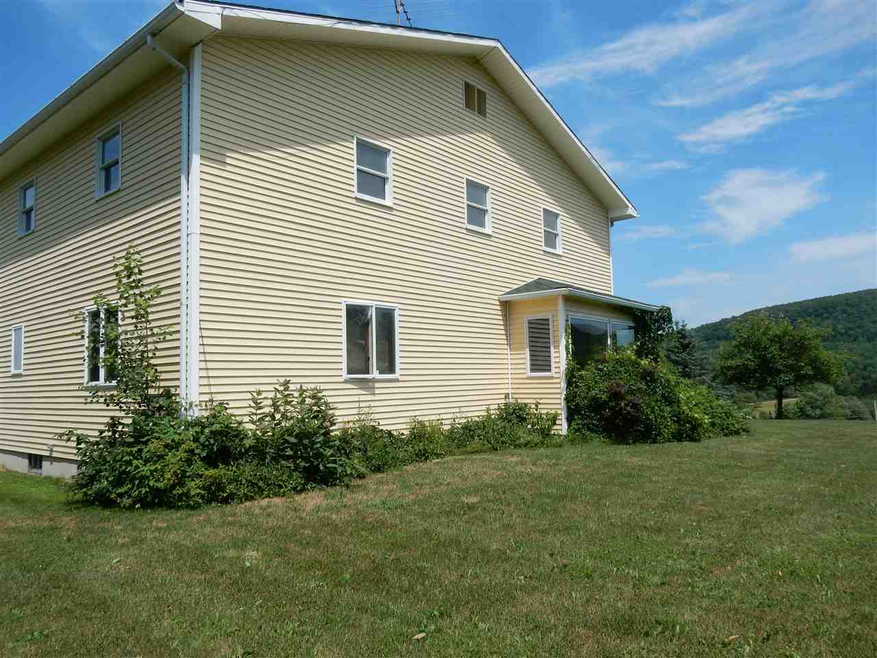 228 Fisher Road Irasburg, VT 05845 - Photo 4 of 39 Gallery Image 4