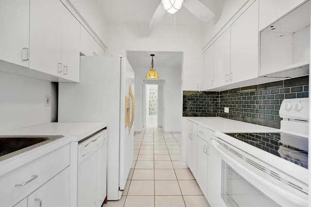 a view of a storage & utility room