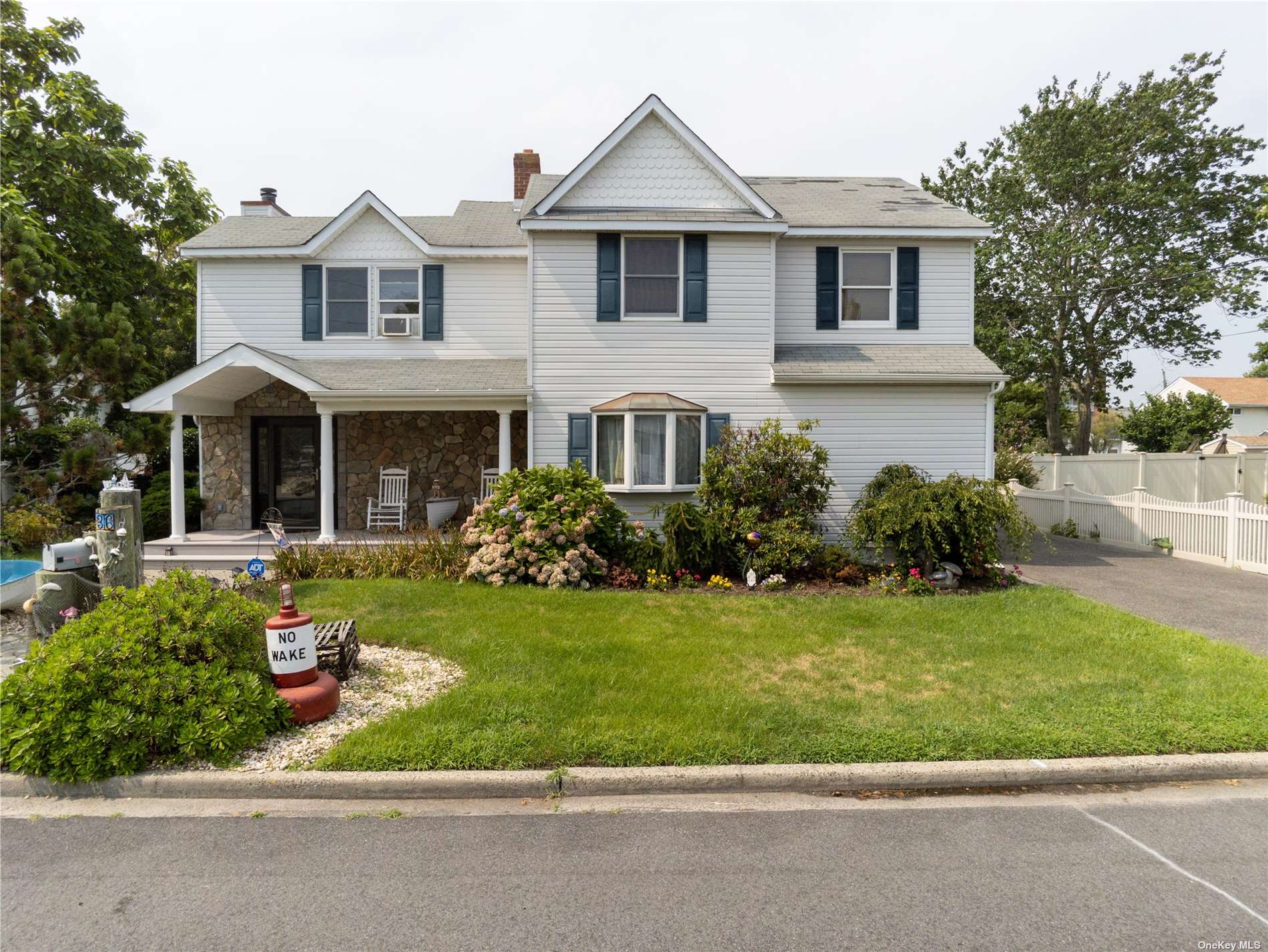36 East Minerva Road Lindenhurst, NY 11757 - Photo 1 of 1 Gallery Image 1