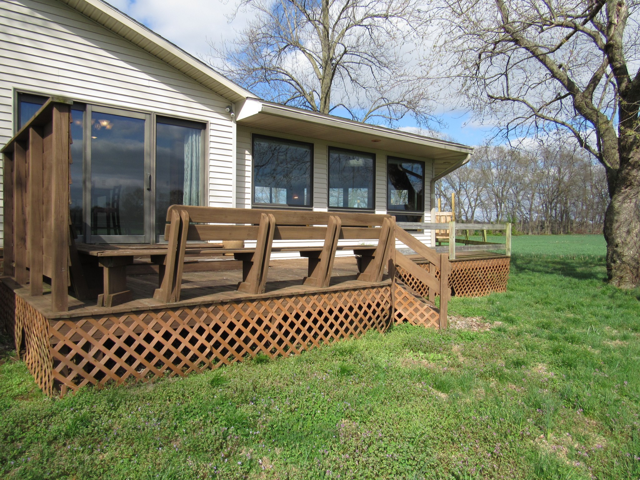 11885 Palmyra Road Oak Grove, KY 42262 - Photo 19 of 21 a view of a house with backyard and sitting area