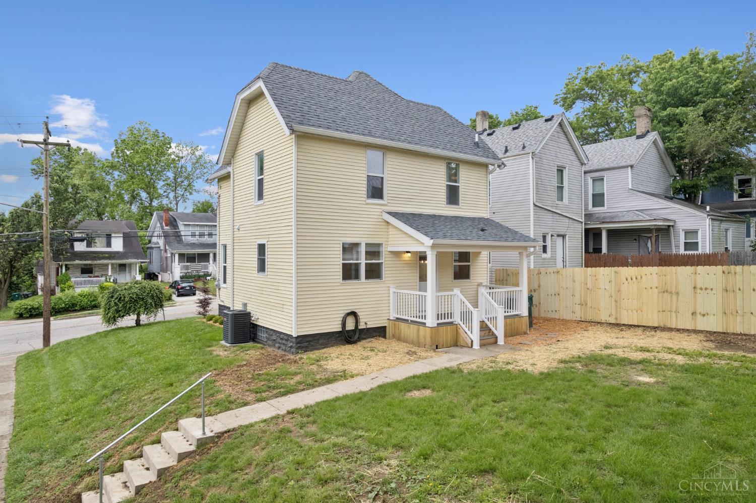 6124 Roe Street Cincinnati, OH 45227 - Photo 55 of 61 Great backyard!