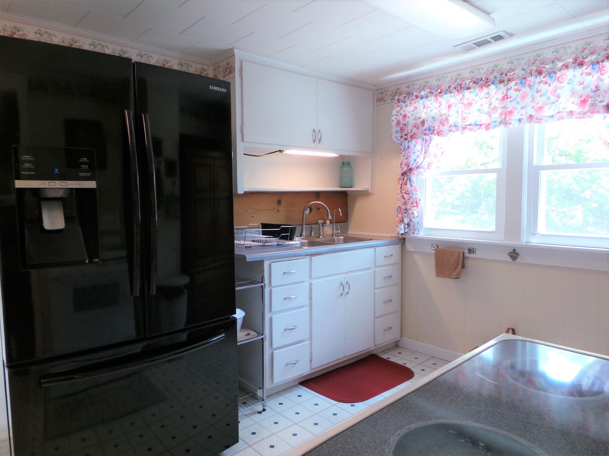 1905 Boozy Creek Road Bristol, VA 24202 - Photo 71 of 130 PRETTY KITCHEN