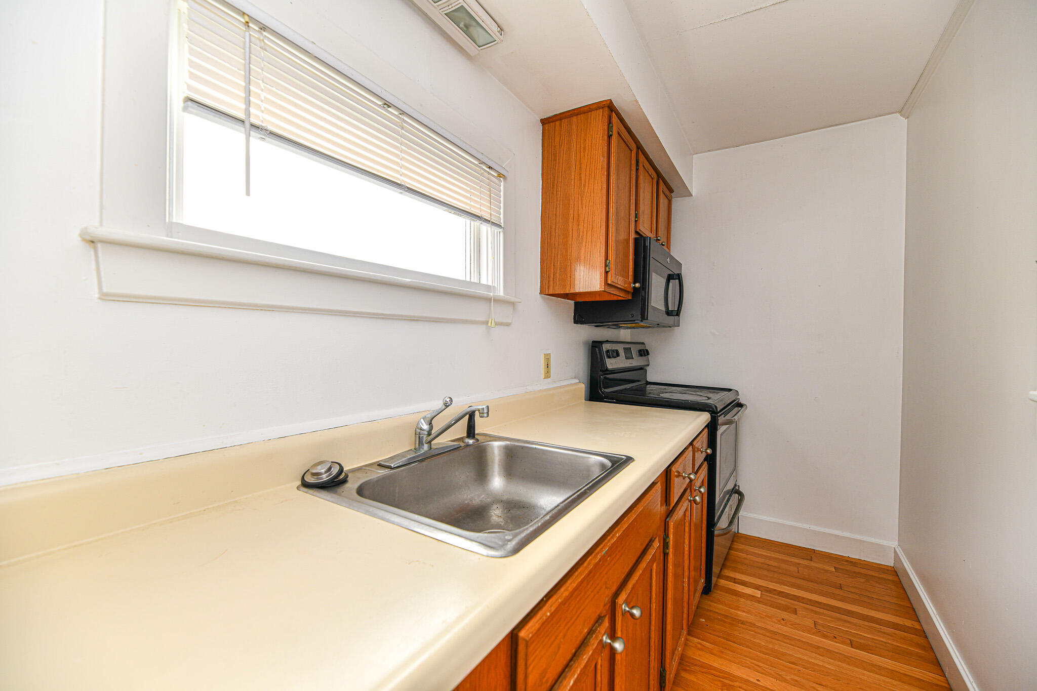 58 Portland Street, Unit 4 Portland, ME 04101 - Photo 4 of 24 RSN_1698