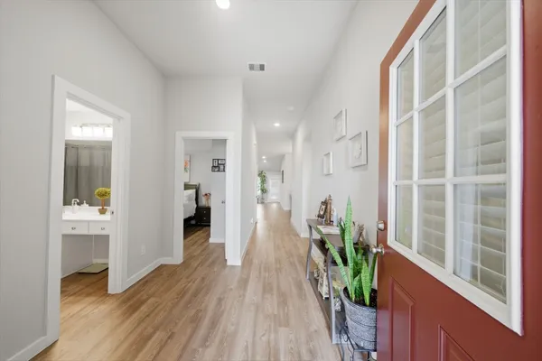 $309,900 | 1202 Filly Crk Drive, Alvin, TX 77511