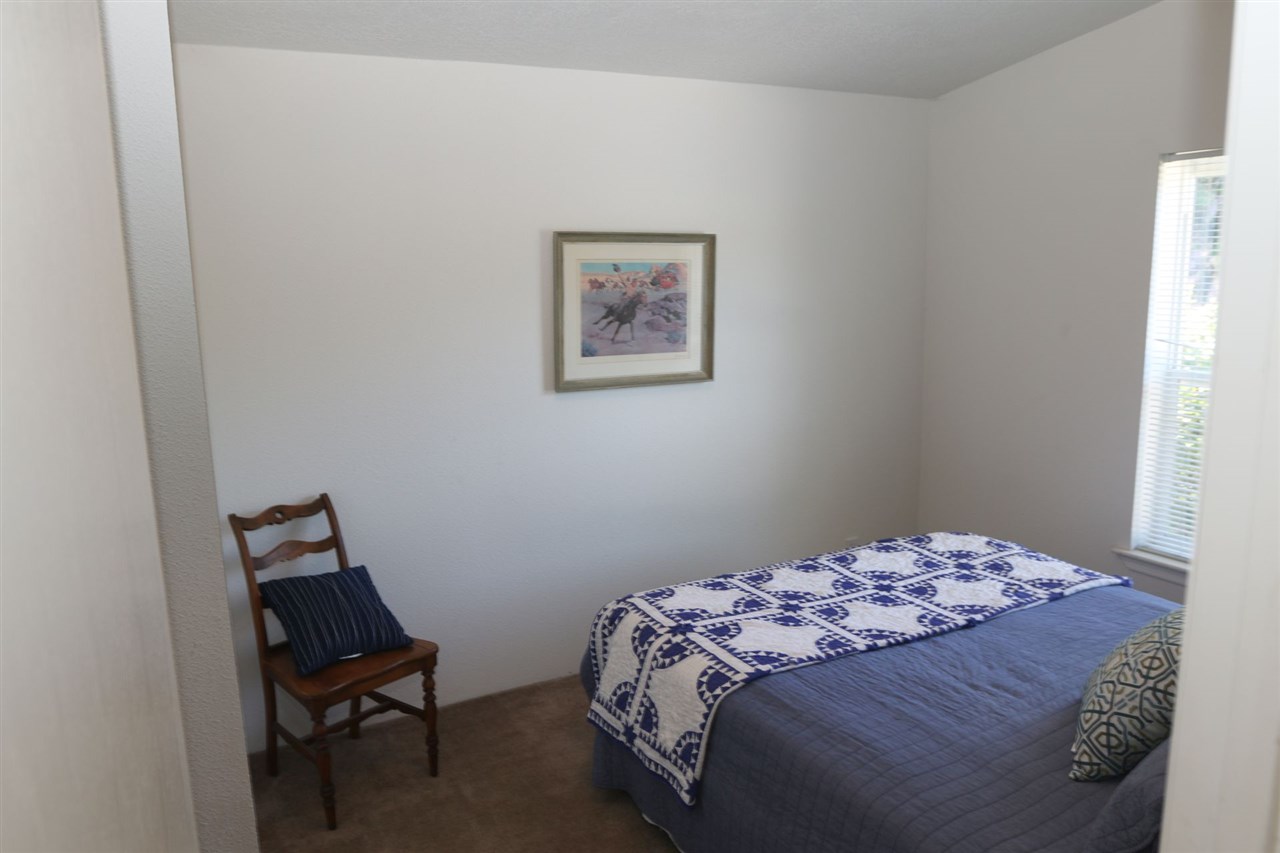 421 Bayview Road Newport, WA 99156 - Photo 12 of 18 Gallery Image 12