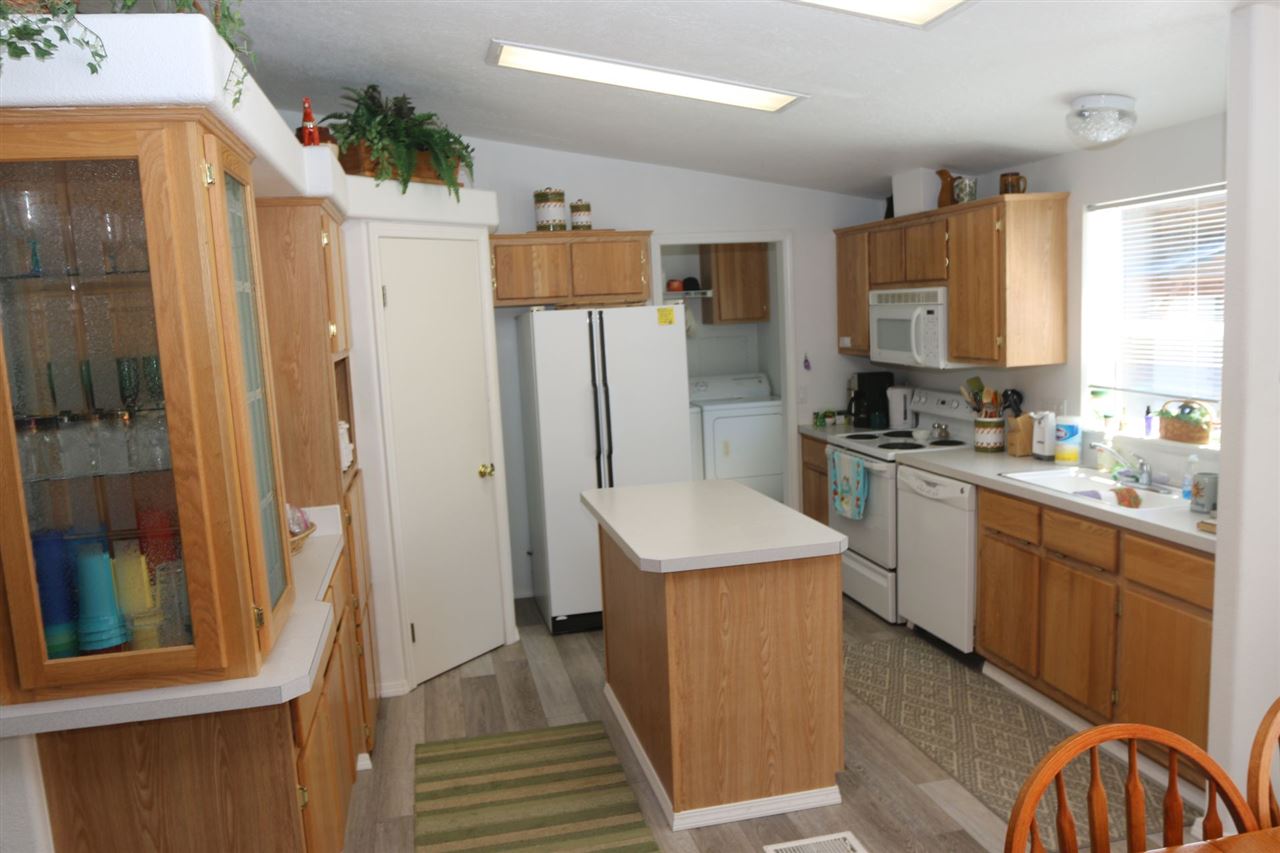 421 Bayview Road Newport, WA 99156 - Photo 7 of 18 Gallery Image 7