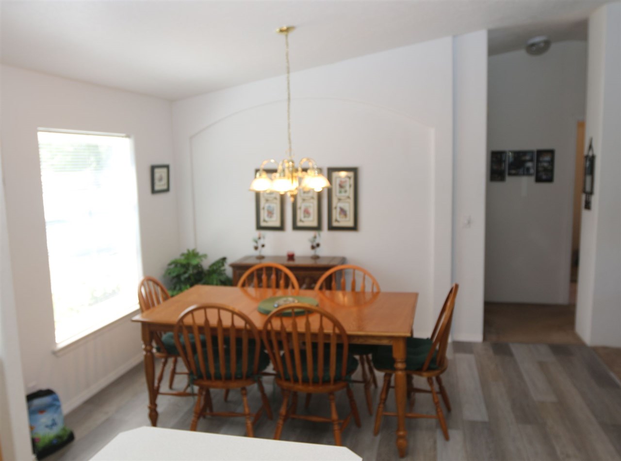 421 Bayview Road Newport, WA 99156 - Photo 9 of 18 Gallery Image 9