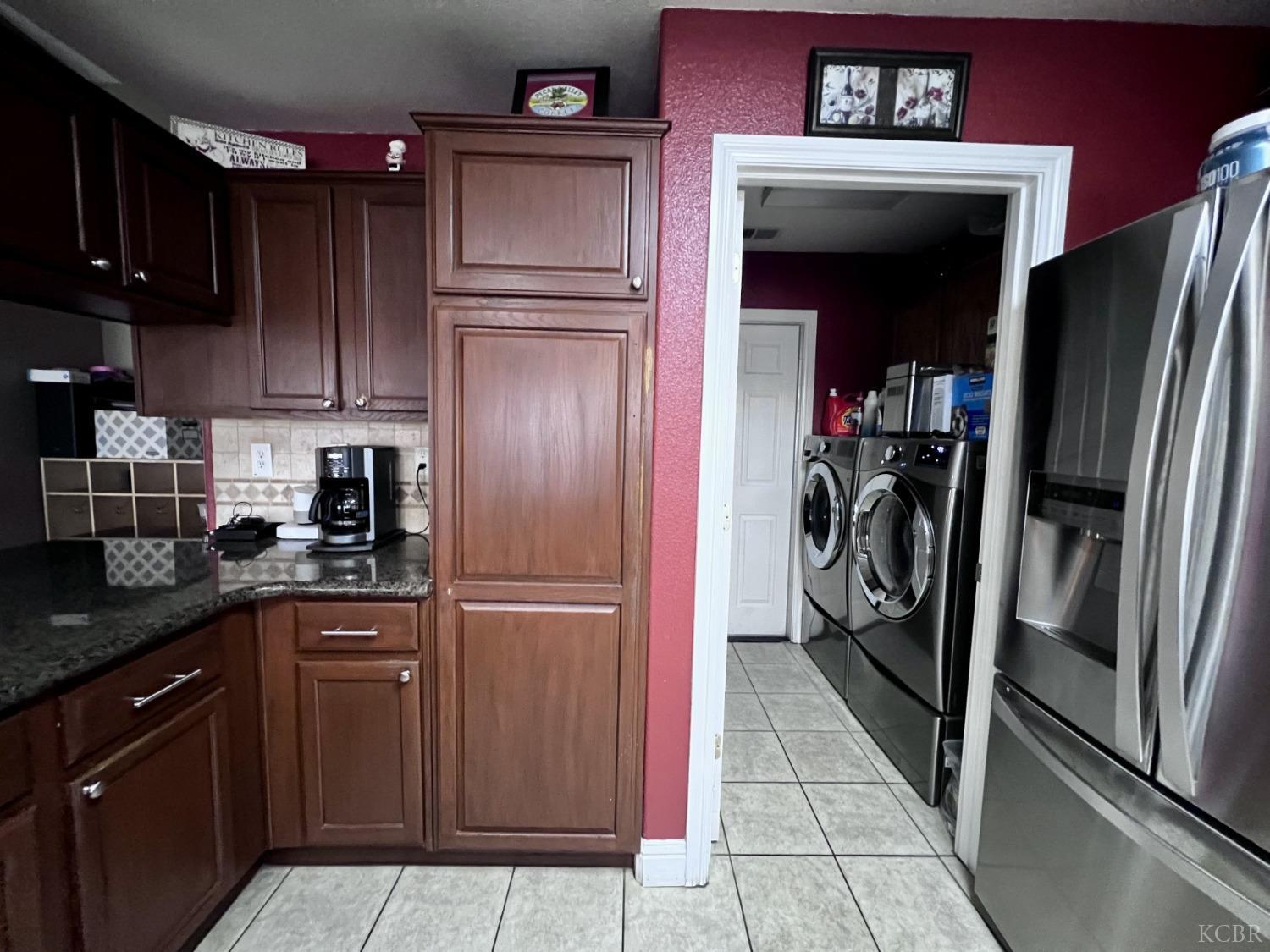 2463 Ranier Way Hanford, CA 93230 - Photo 10 of 30 Gallery Image 10