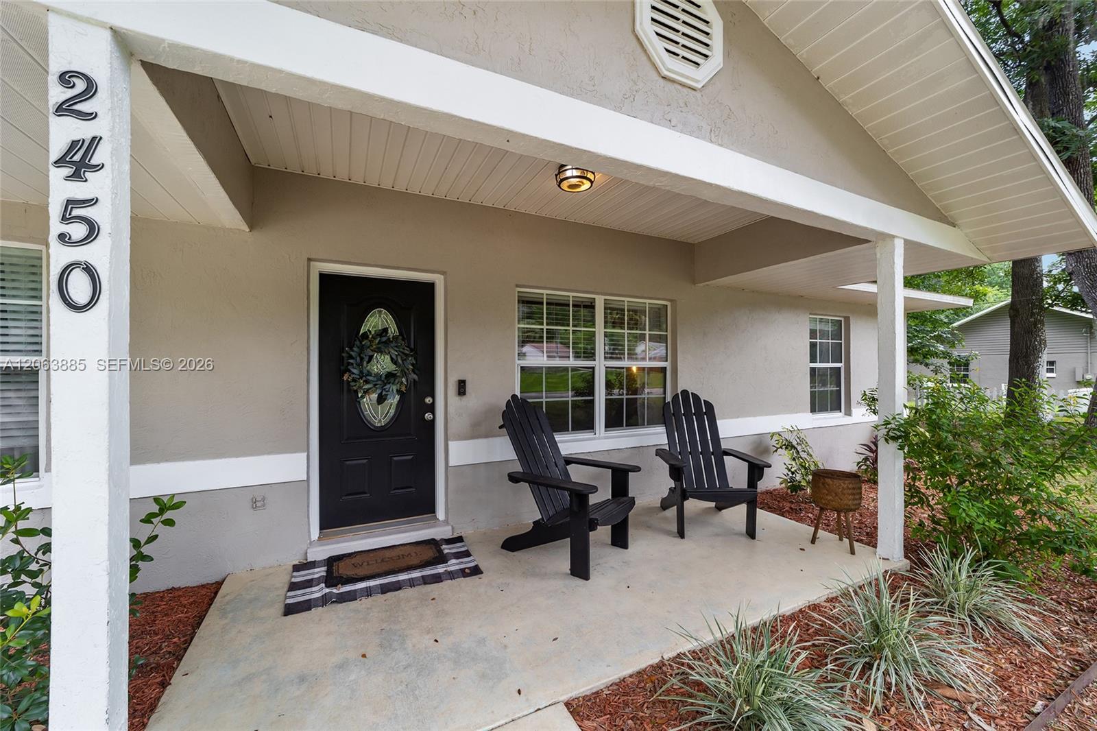 2450 Southeast 40th Street Road Ocala, FL 34480 - Photo 2 of 31 Front Porch