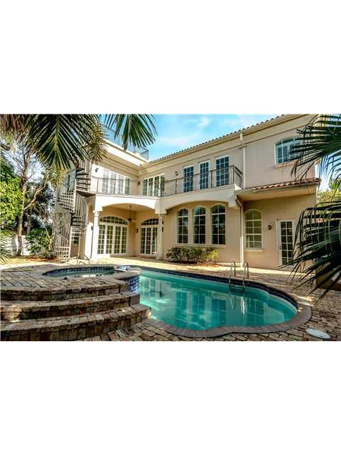 3207 Barton Road Pompano Beach, FL 33062 - Photo 16 of 16 Exterior Back