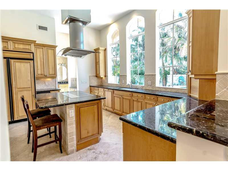 3207 Barton Road Pompano Beach, FL 33062 - Photo 3 of 16 Kitchen