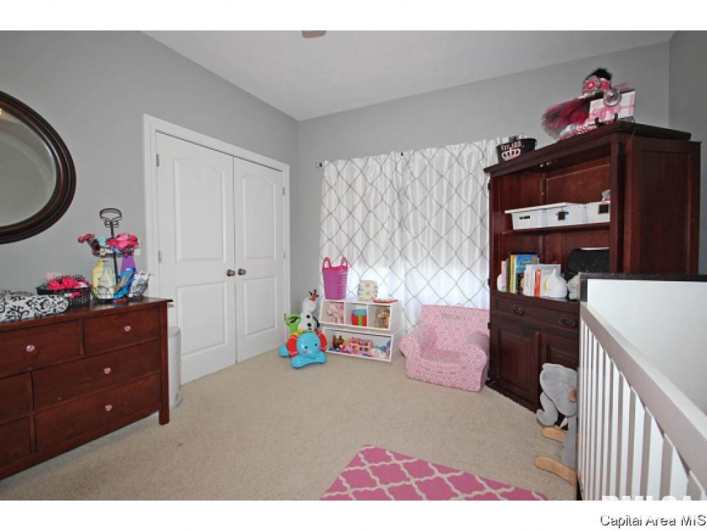 226 Buffett Drive Springfield, IL 62711 - Photo 12 of 27 Gallery Image 12