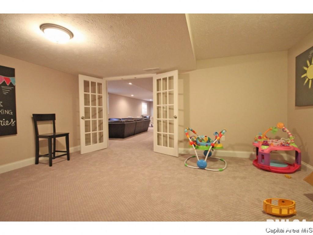 226 Buffett Drive Springfield, IL 62711 - Photo 24 of 27 Gallery Image 24
