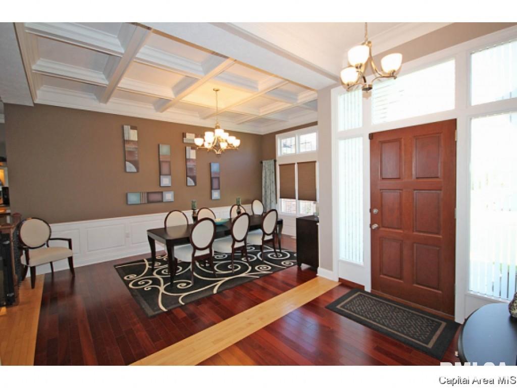226 Buffett Drive Springfield, IL 62711 - Photo 3 of 27 Gallery Image 3