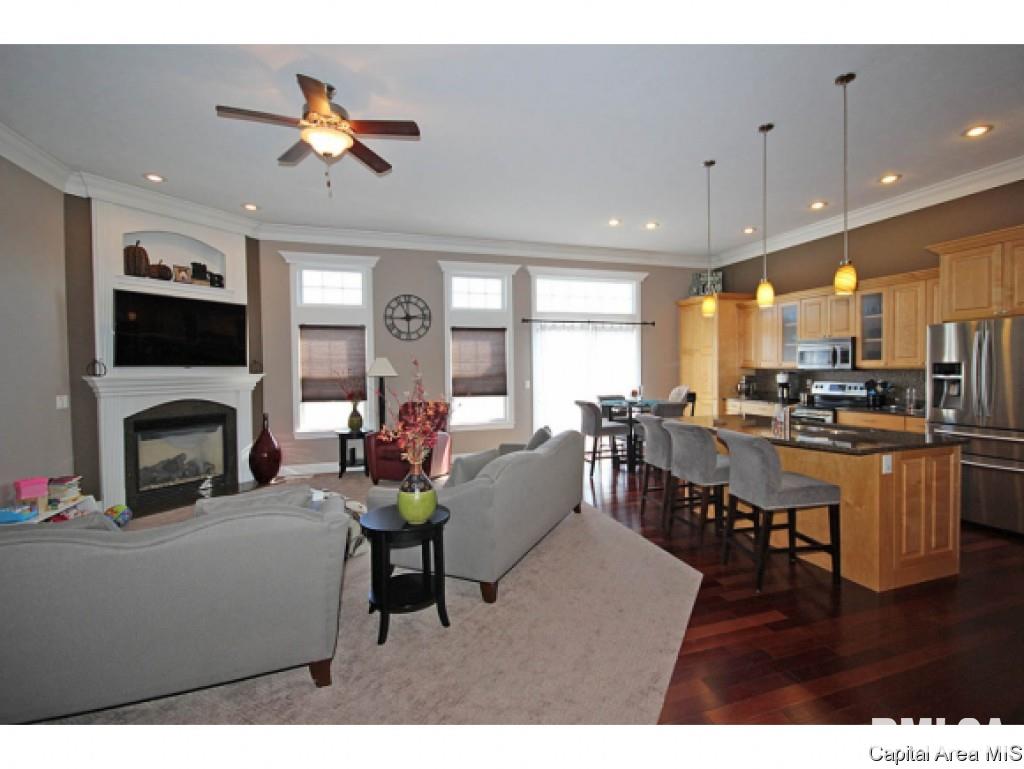 226 Buffett Drive Springfield, IL 62711 - Photo 7 of 27 Gallery Image 7