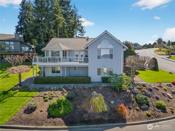 $1,250,000 | 4301 Glasgow Way, Anacortes, WA 98221