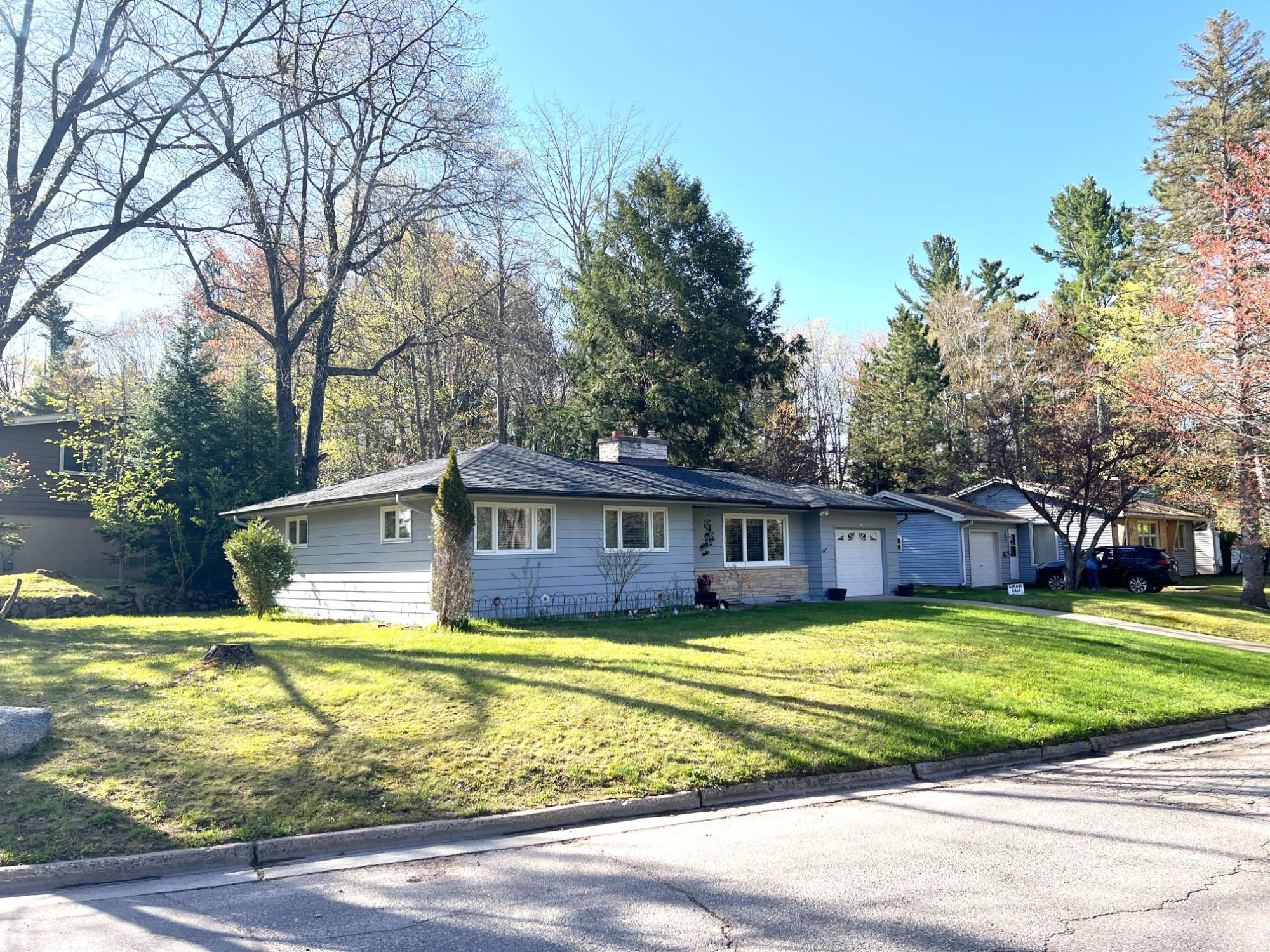 305 Annette Court Rhinelander, WI 54501 - Photo 2 of 42 Gallery Image 2