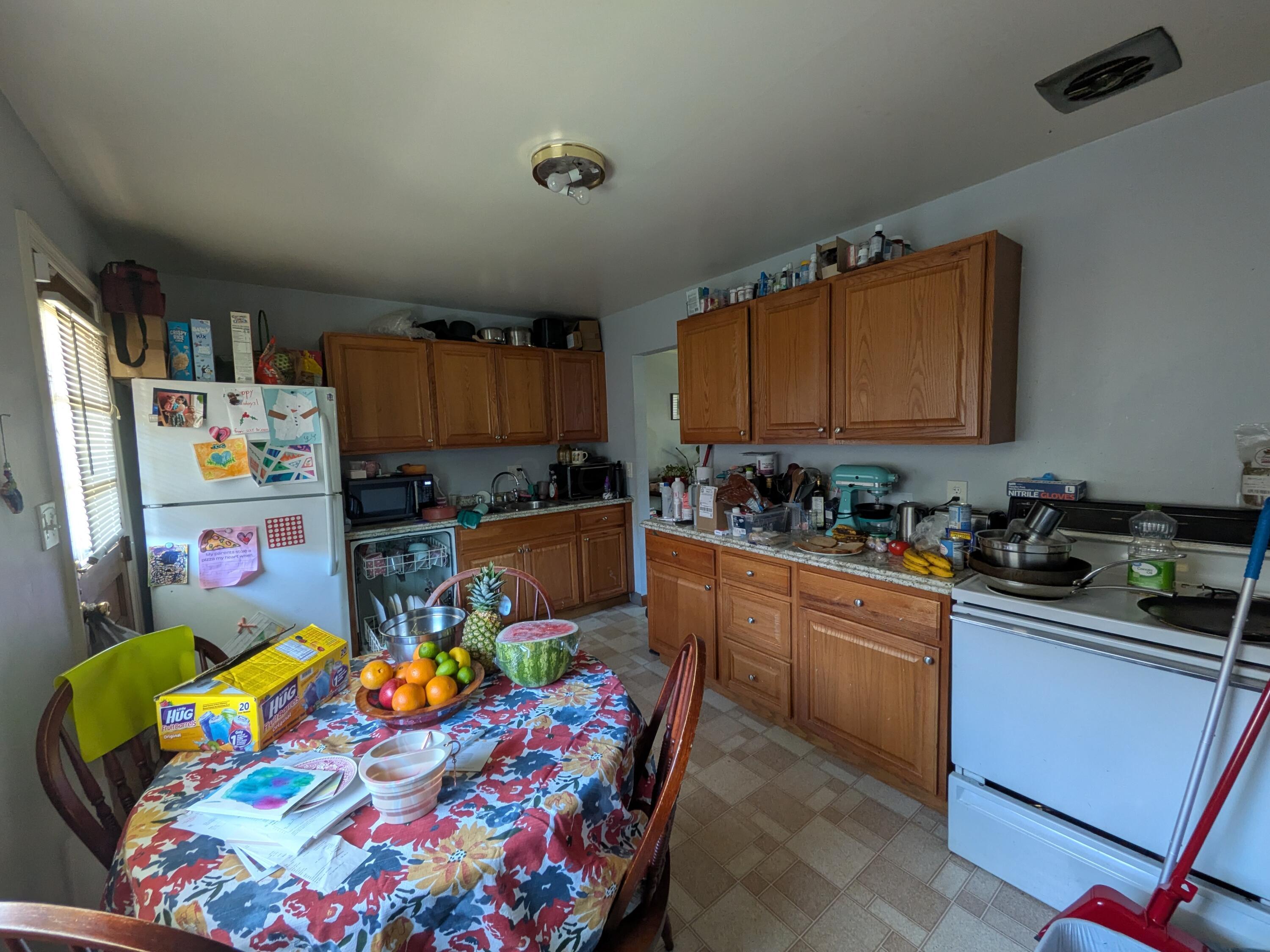 1147 Eastfield Road, Unit 1149 Columbus, OH 43085 - Photo 15 of 21 Kitchen 1149