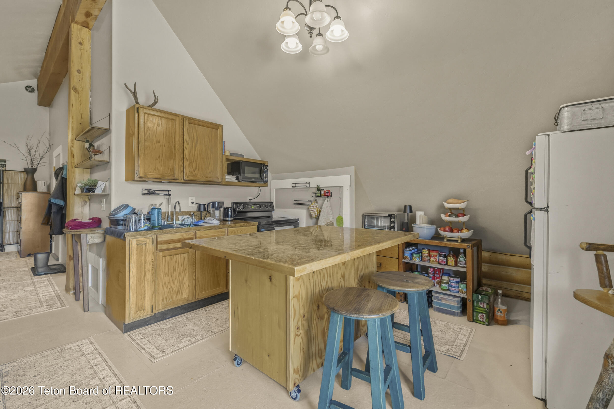 2315 South Stateline Road Driggs, ID 83422 - Photo 23 of 49 Apartment Kitchen